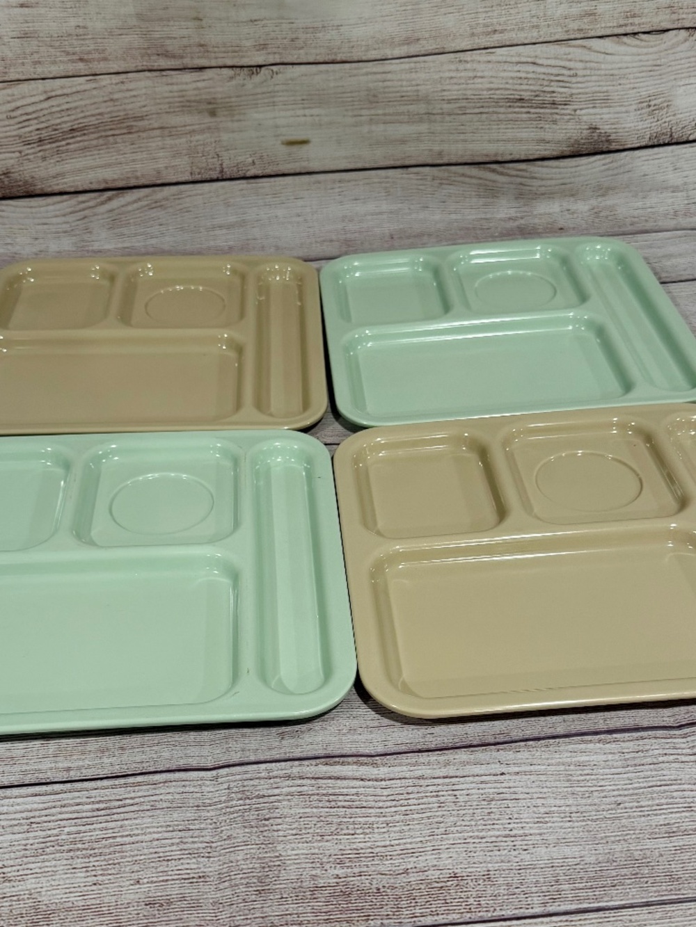 4 Texas Ware Mint & Tan School Lunch Divided Cafeteria Plate Tray 10 X 10"